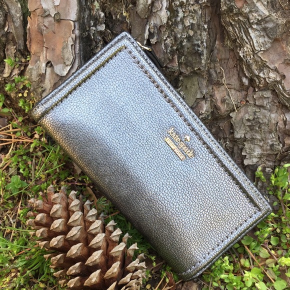 Kate Spade ♠️ Wallet “The Tin man” 🤖 - Picture 1 of 8